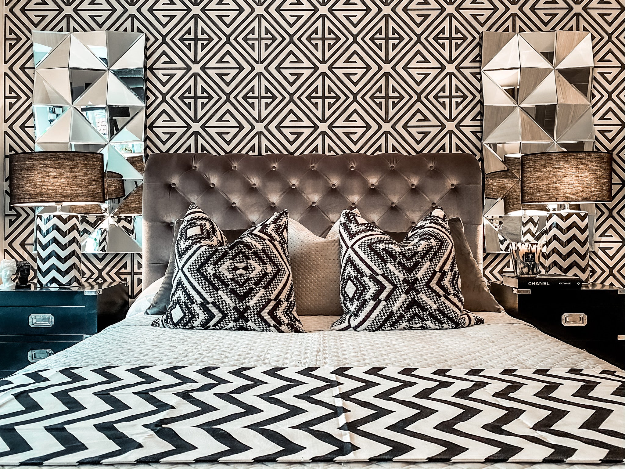 Showrooms & Reception Spaces, Vol. I interior detail, United Kingdom
